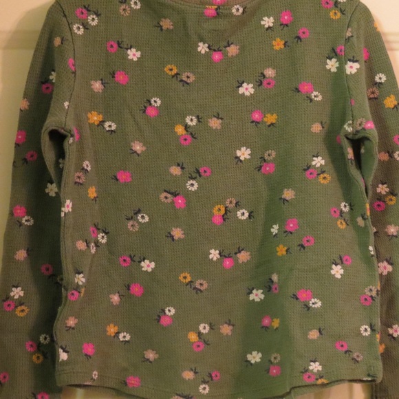 Toddler Old Navy long-sleeve tee - Picture 2 of 3